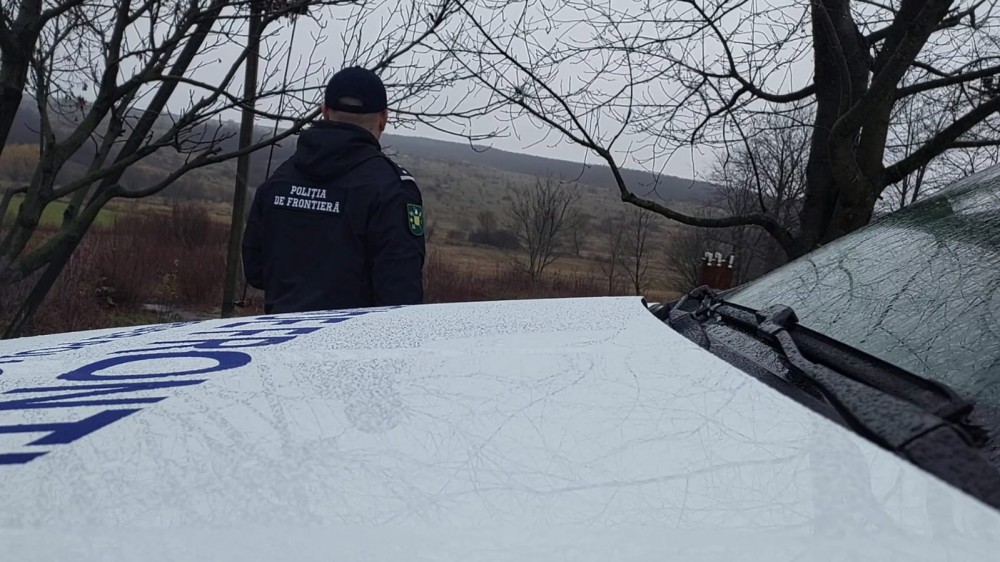 Doi bărbați ucraineni au fost reținuți în timp ce traversau ilegal frontiera Republicii Moldova